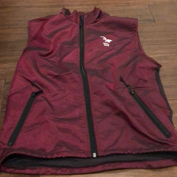 Red Vest - Picture 1 of 2